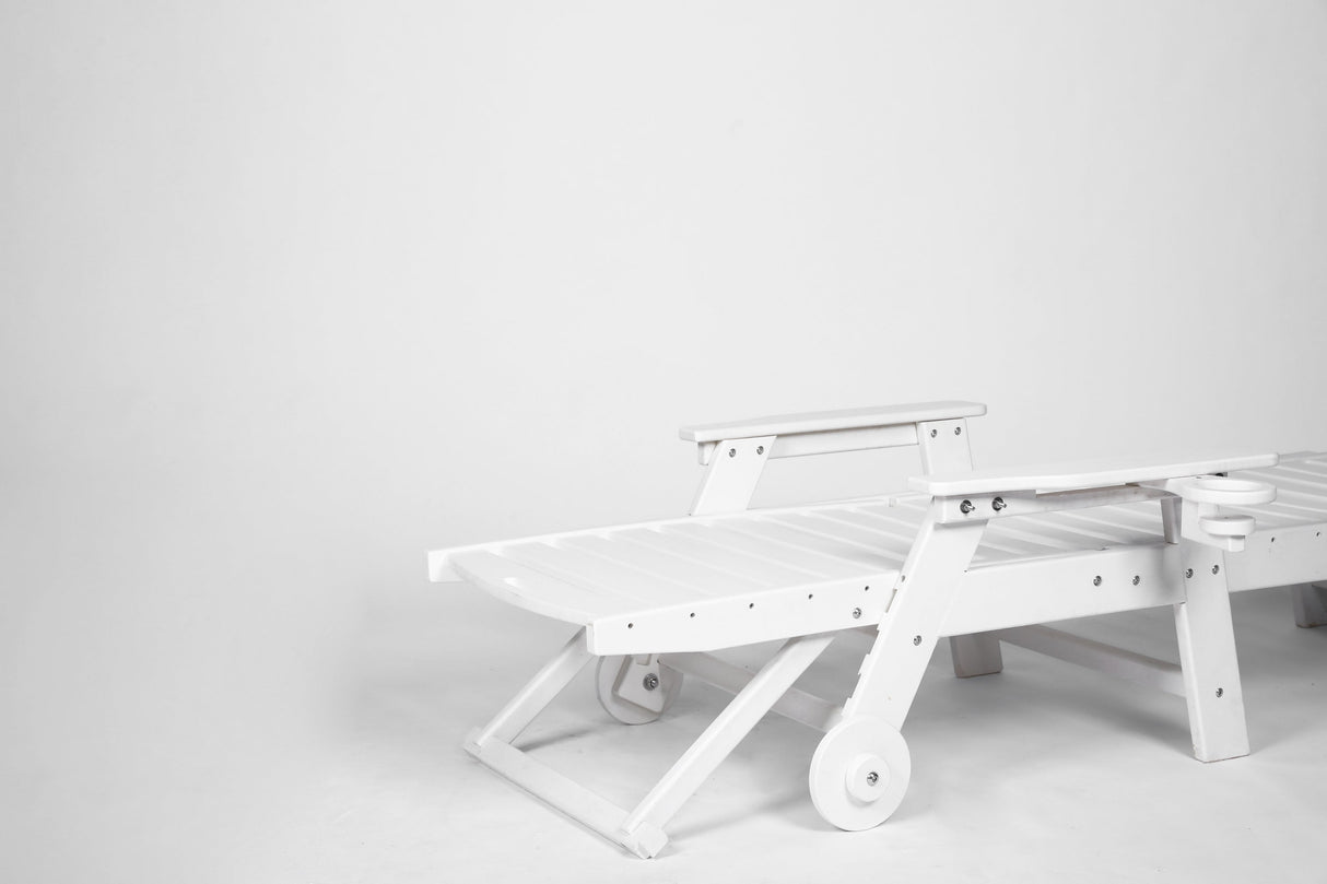 Lounge Chair Outdoor with Wood TextureOversized Chaise Lounge Chair with 5 PositionsHDPEPatio Lounge Chair with Wheels & Cup Holder for PoolDeckPoolsideWhite