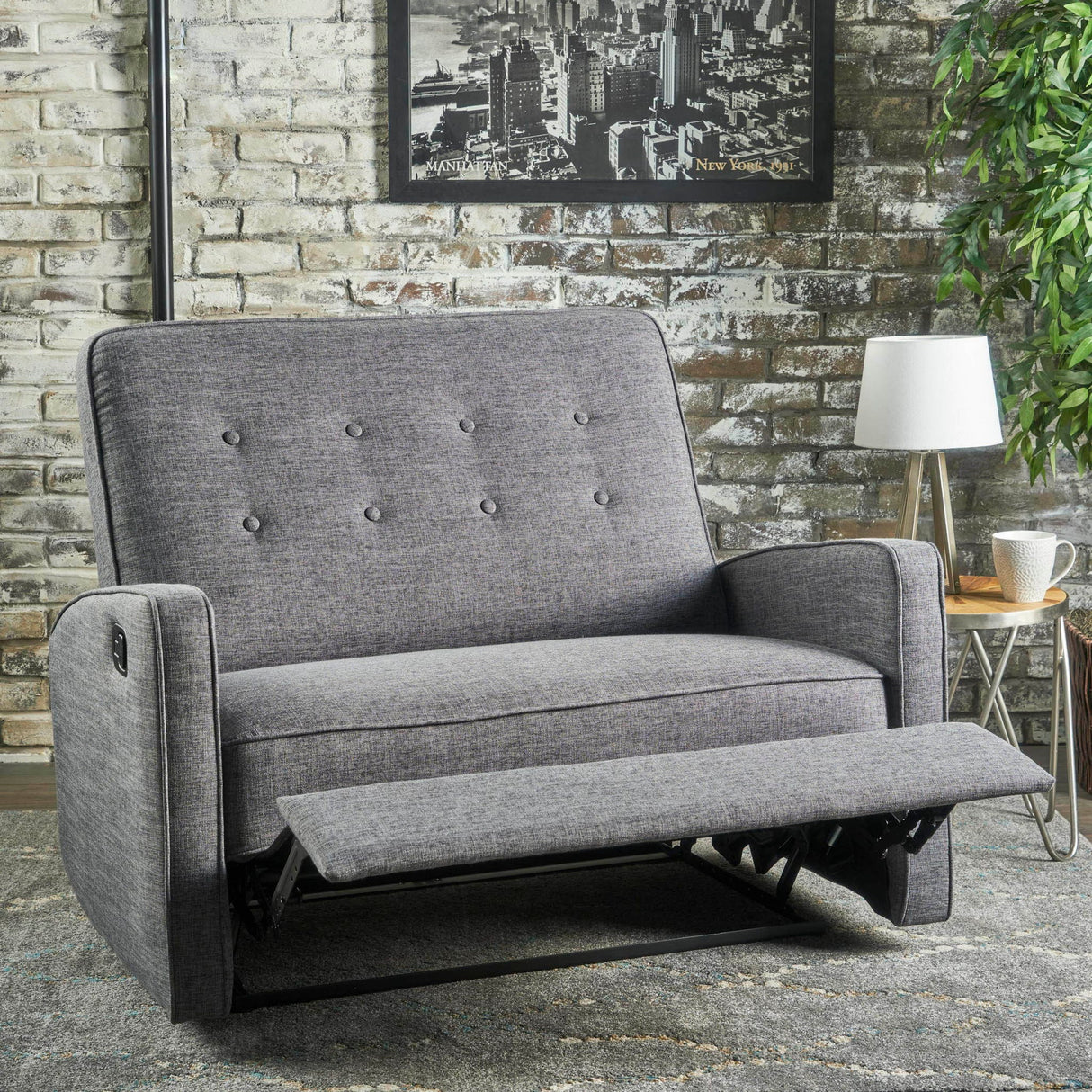 Manual Standard Wide Recliner