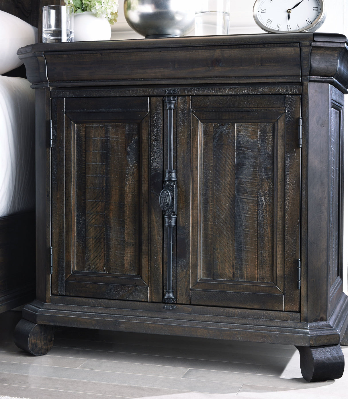 Bellamy - Bachelor Chest - Peppercorn
