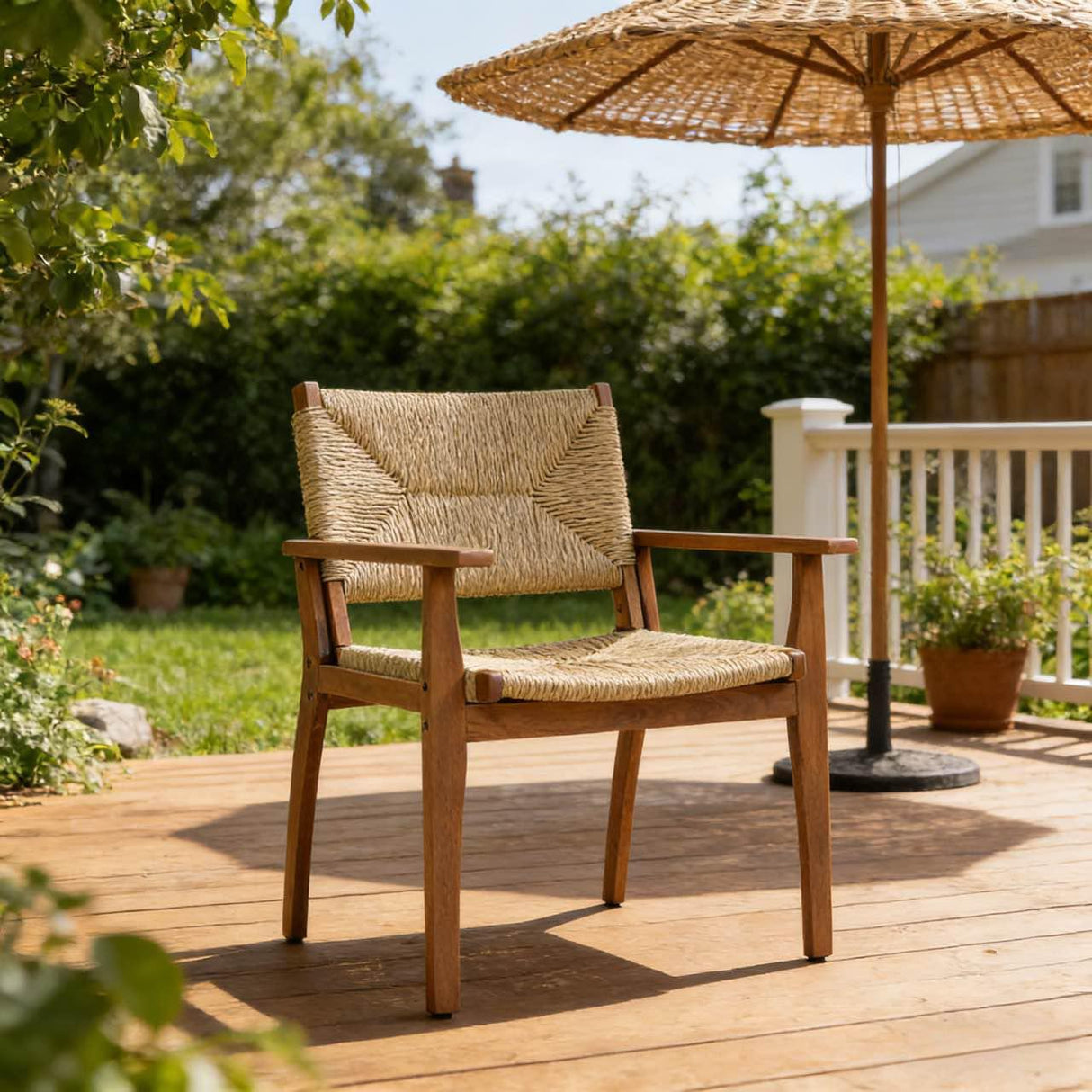 Durable Outdoor Dining Chair with Acacia Wood Frame and Wicker Seat