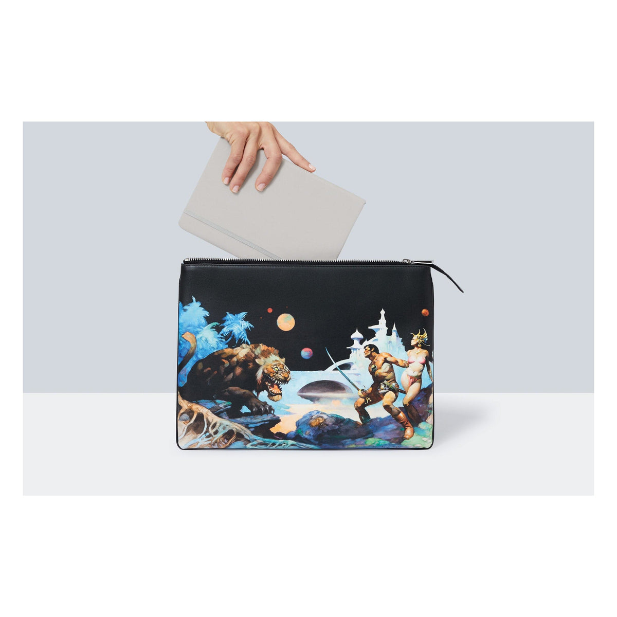 TASCHEN Pouch. Frank Frazetta