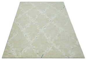 Beige and Ivory Traditional Hand Knotted 8x10 Geometrical Pattern Wool Area Rug