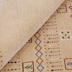 Beige Center Pattern Hand Loomed Wool Area Rug