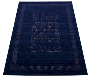 Blue Center Pattern Hand Loomed Wool Area Rug