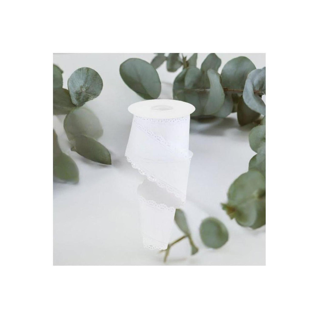 2.5" Scalloped Edge Ribbon: White (10 Yard)