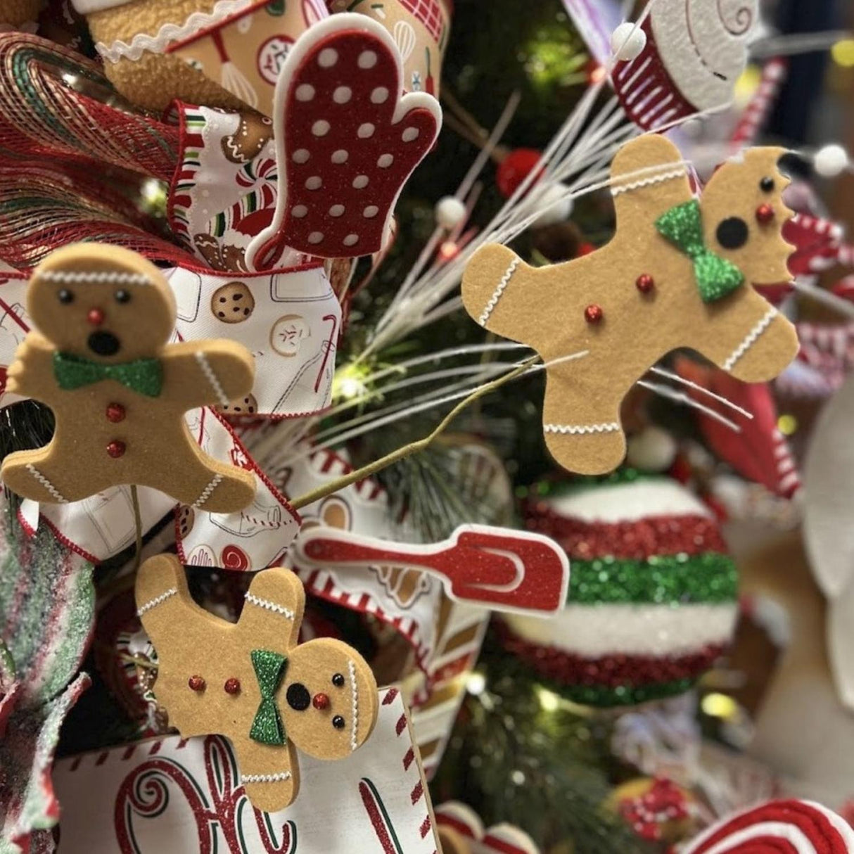 30" Bitten Gingerbread Men Pick
