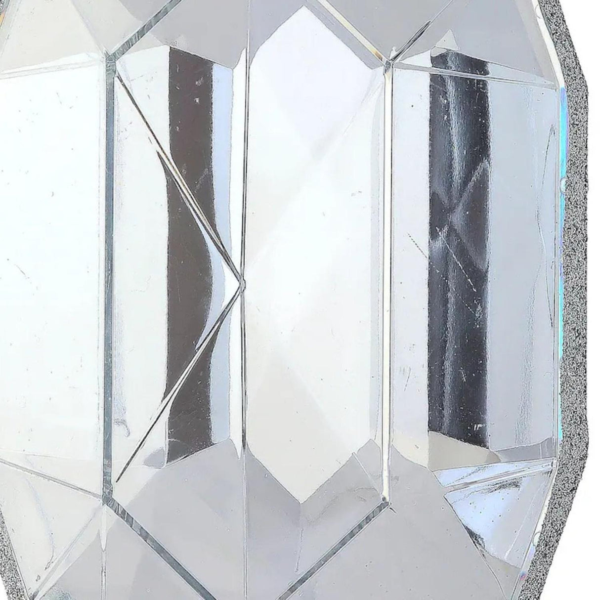 6.5" Acrylic Oval Jewel Ornament: Clear