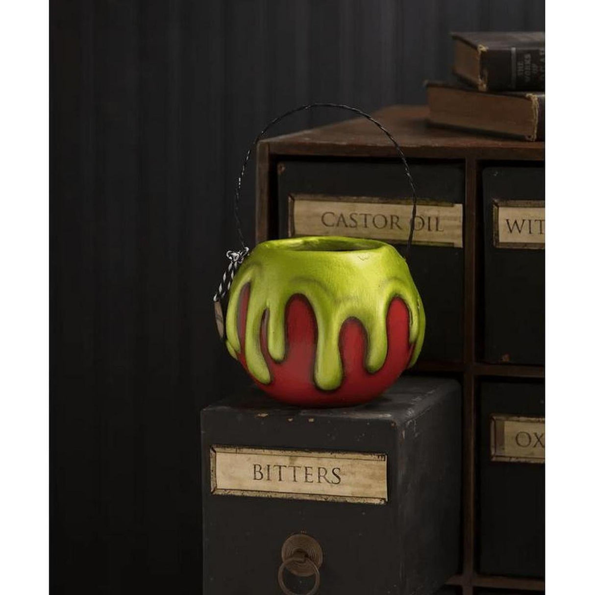 Small Red Apple Green Poison Bucket