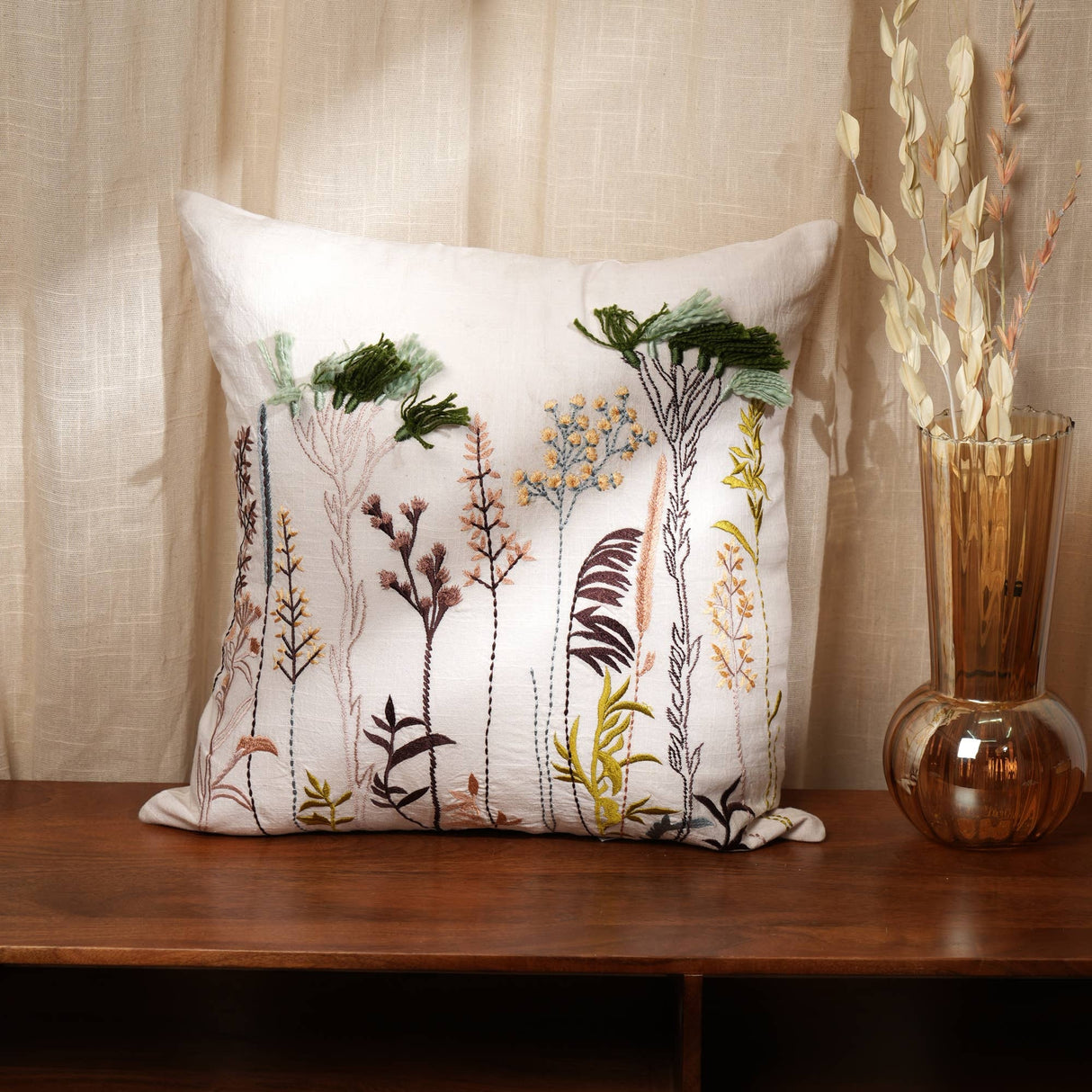 Botanical Bloom Decorative Throw Pillow-18X18' - Elegant Pillow for Living Room, Bedroom & Home Decor