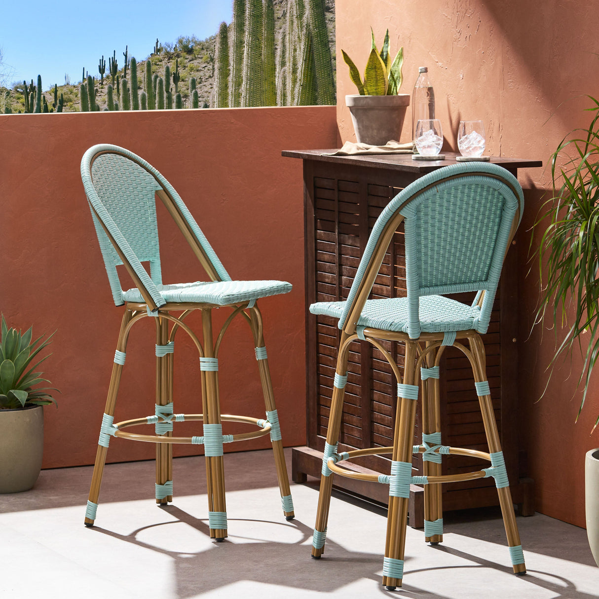 29.5' Outdoor PE Rattan and Aluminum French Barstools, Set of 2