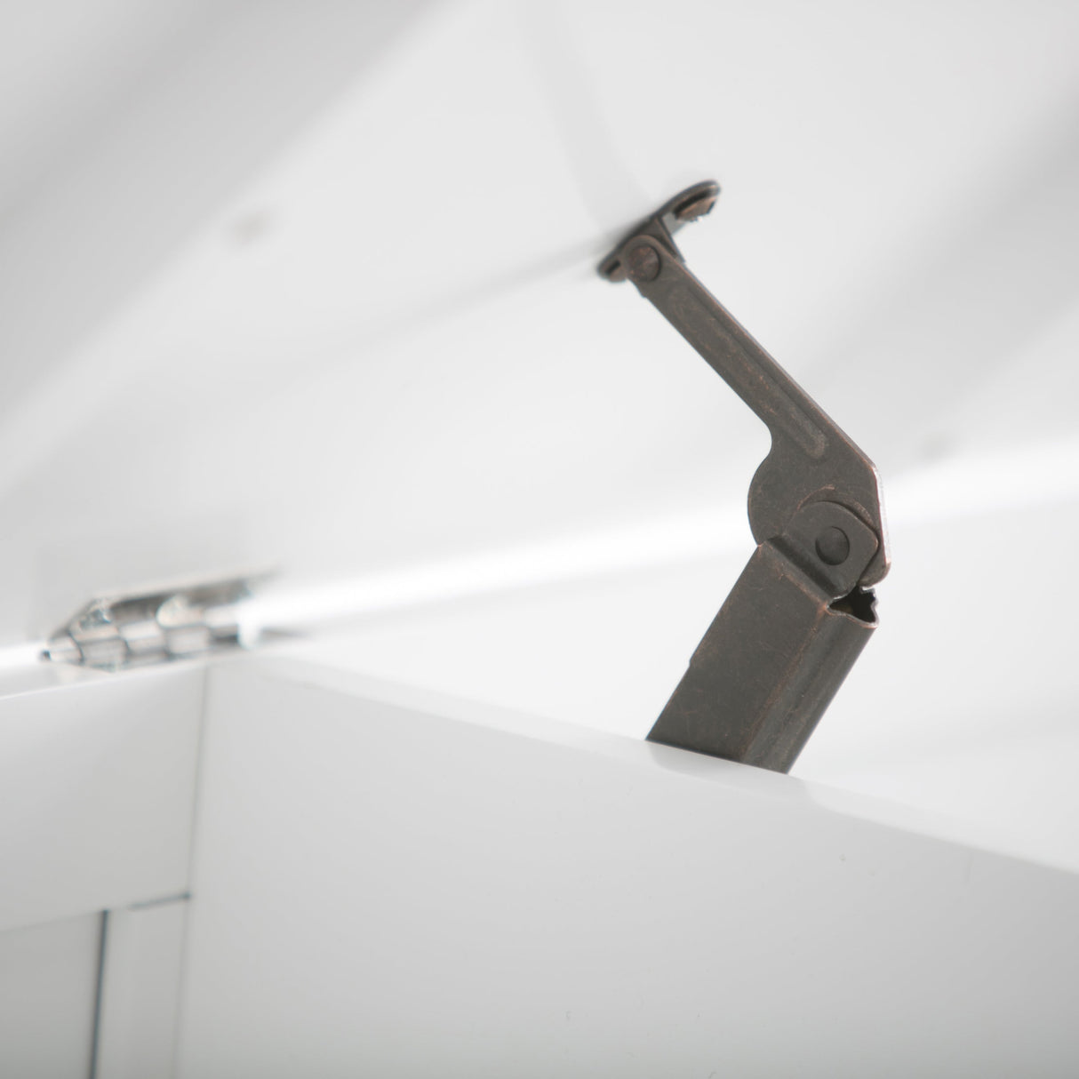 Amherst Solid Wood Entryway Storage Bench in White