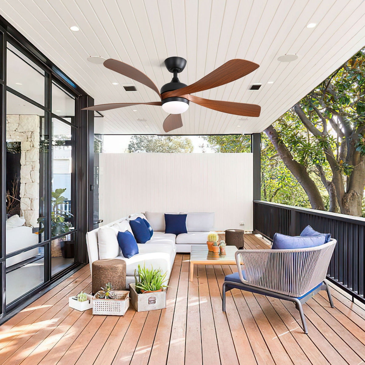 45-Inch Ceiling Fan with DC Motor and Integrated Light - Wood Grain