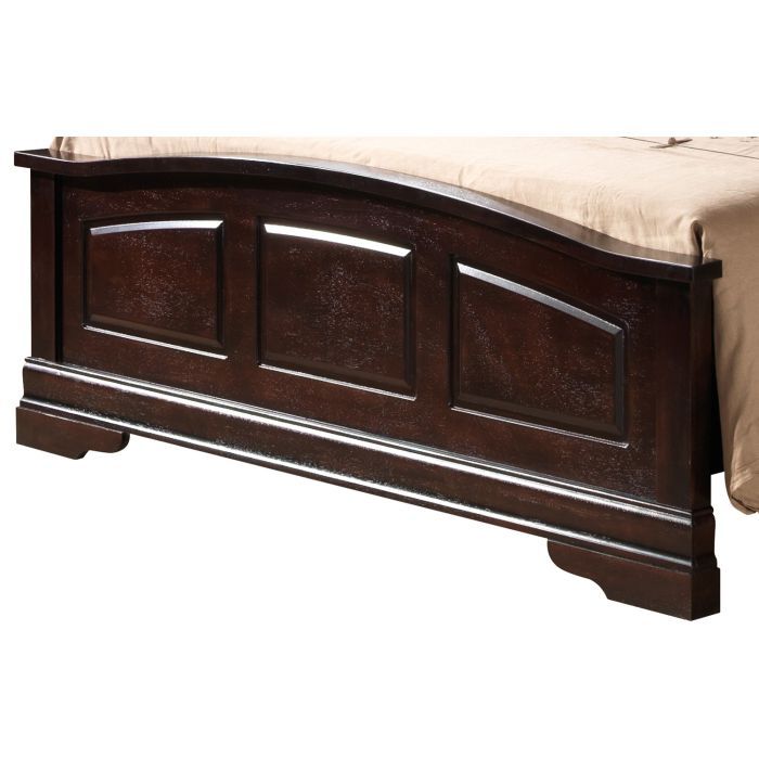 Panel Sleigh Bed Elegantly Crafted