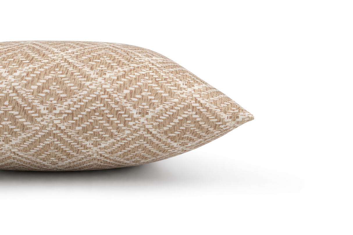 2 Pack Outdoor Throw Pillows, Waterproof & Fade-Resistant Patio Cushions (18x18 Inch)