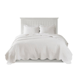3 Piece Reversible Scalloped Edge Quilt Set White Full/Queen