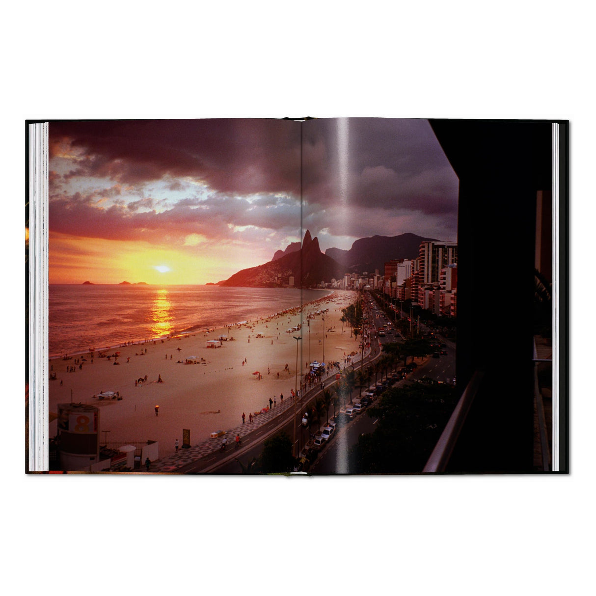 MaRIO DE JANEIRO Testino (English)