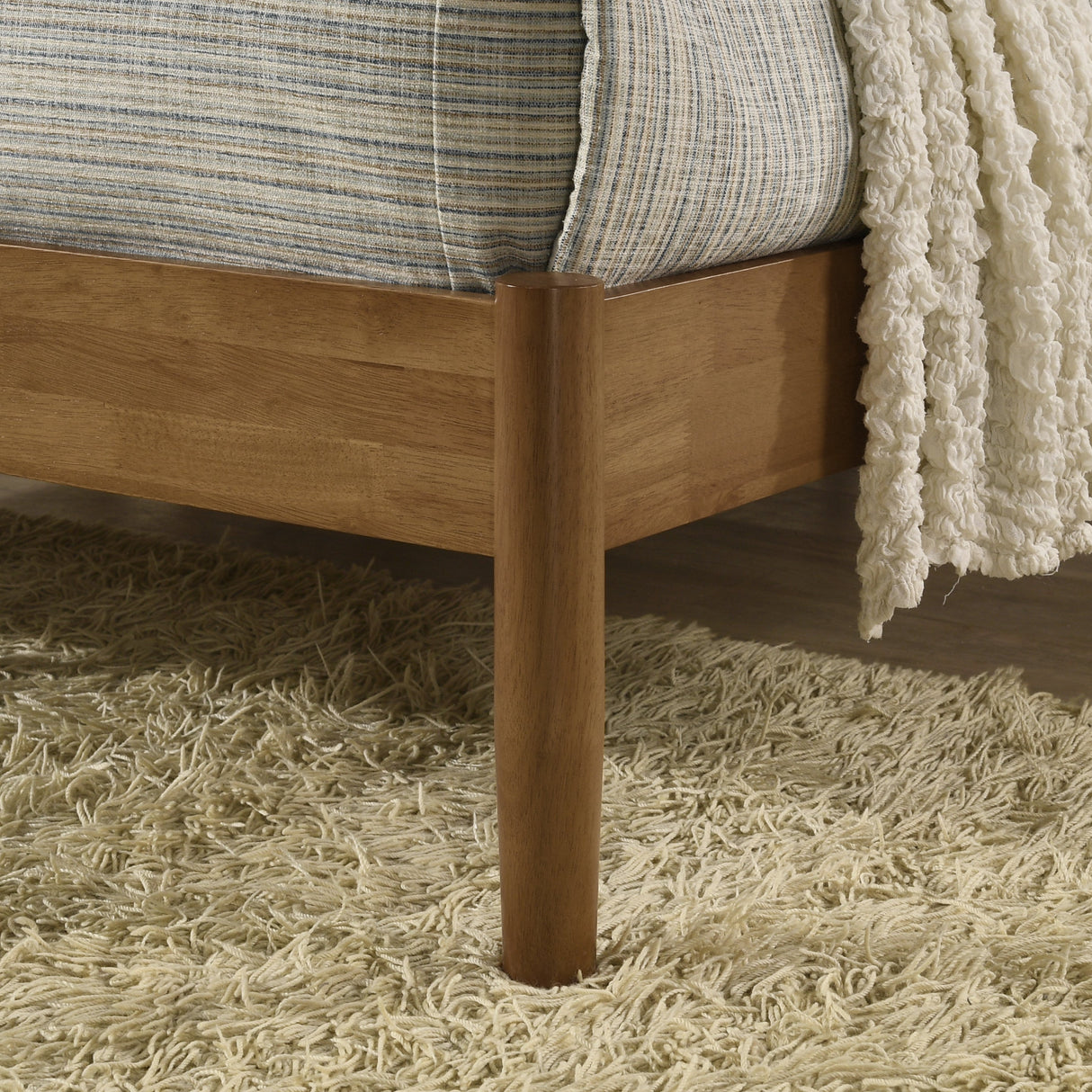 Vichy 4-Piece Rubberwood Queen Bedroom Set
