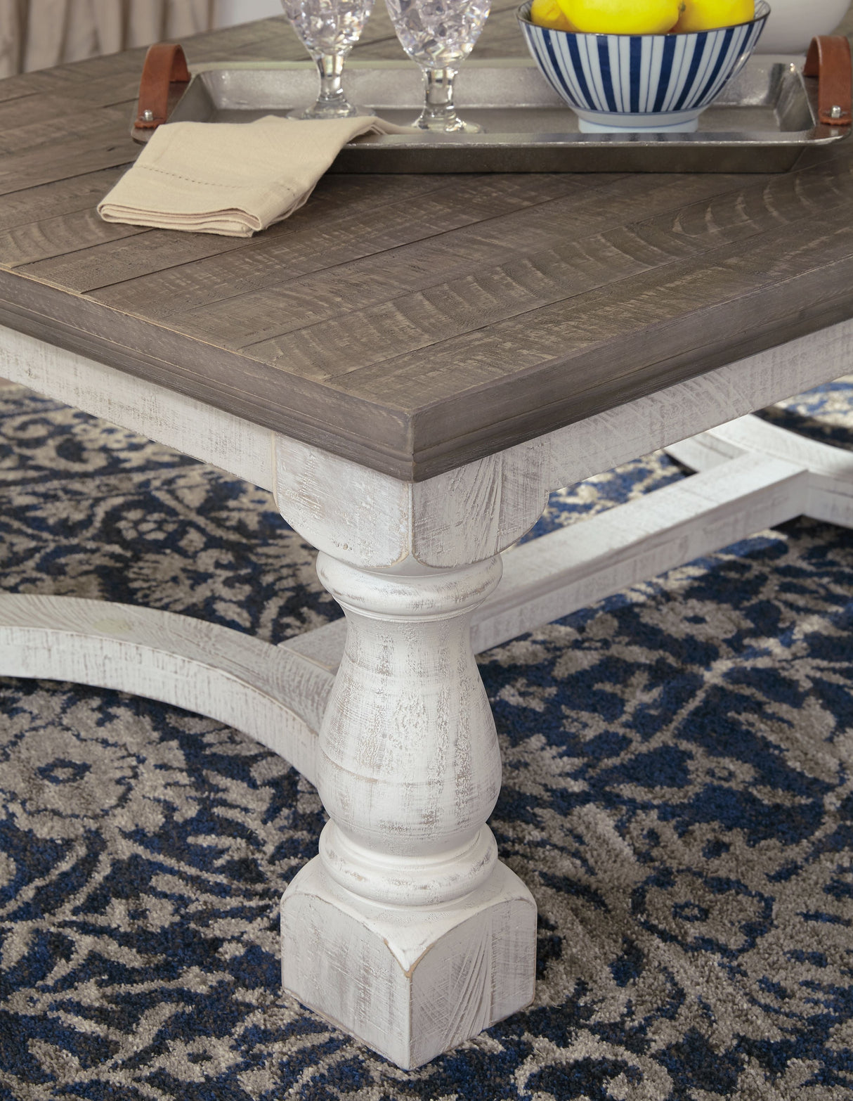 Havalance - Rectangular Cocktail Table - Gray / White