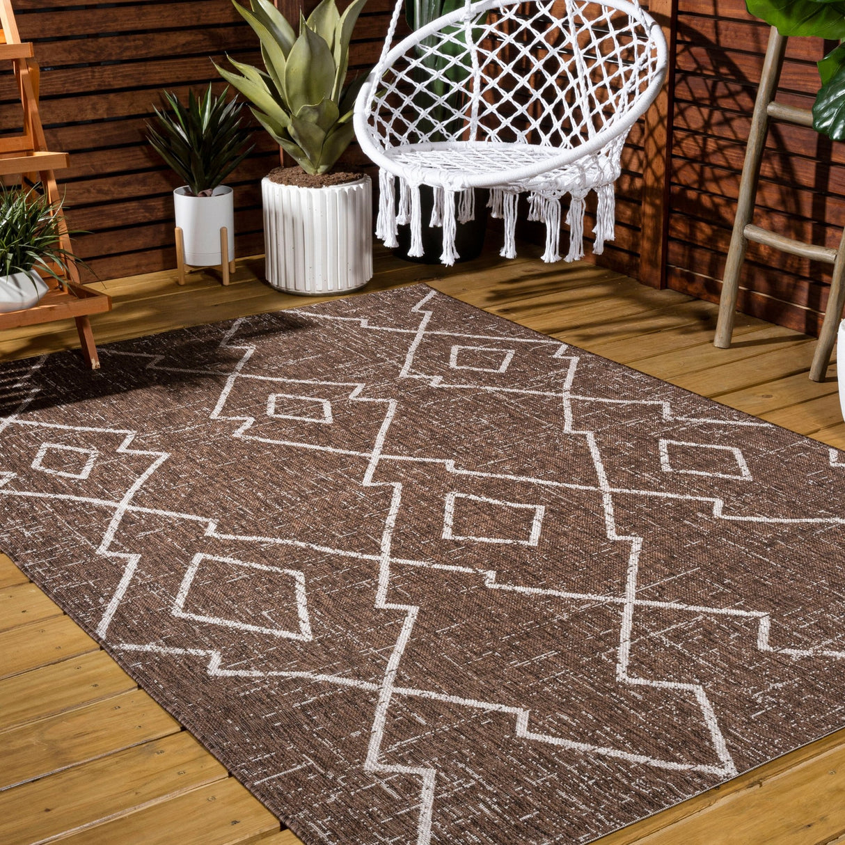 Carwa Tribal Diamond Trellis Indoor/Outdoor Area Rug - Tuesday Morning - Area Rugs