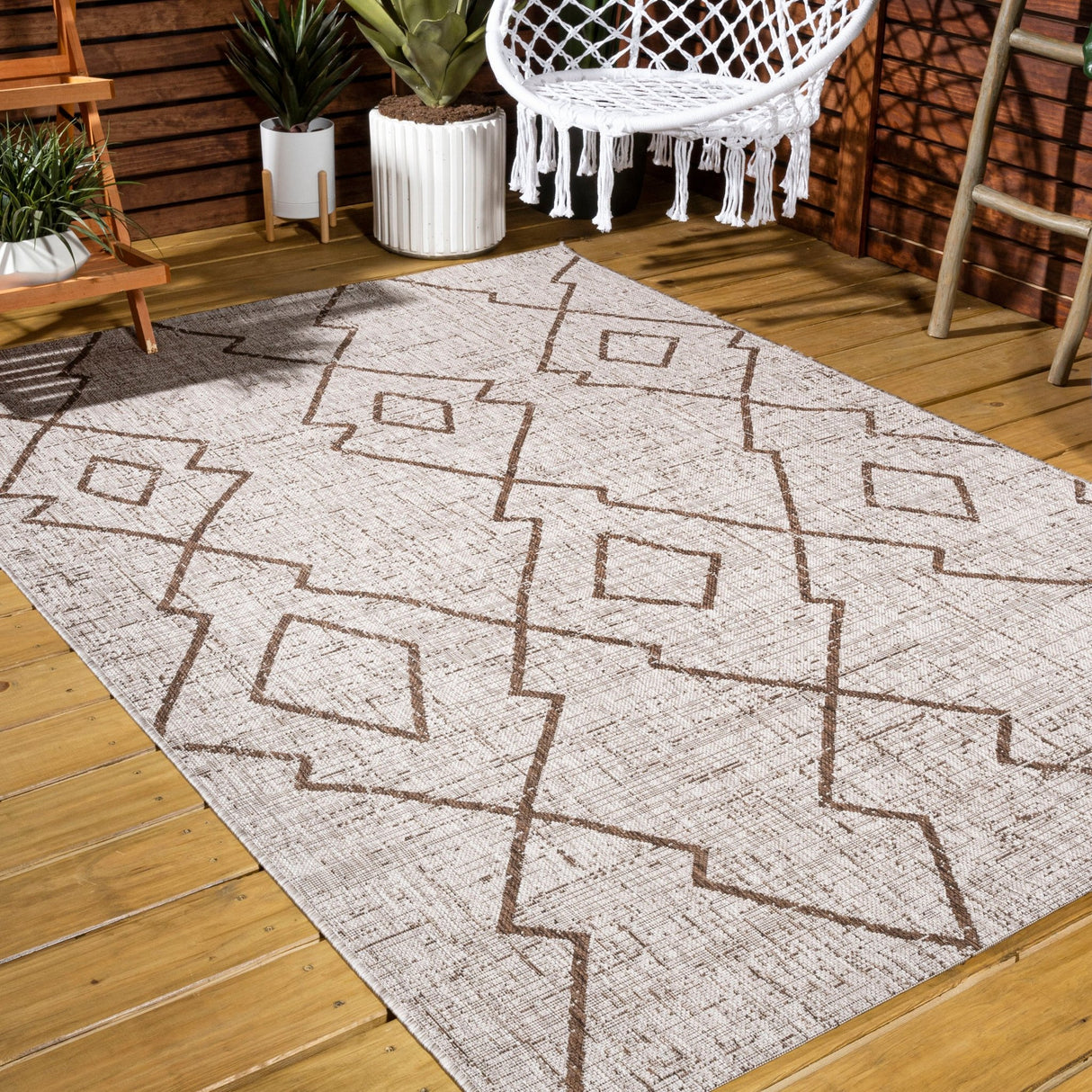 Carwa Tribal Diamond Trellis Indoor/Outdoor Area Rug - Tuesday Morning - Area Rugs