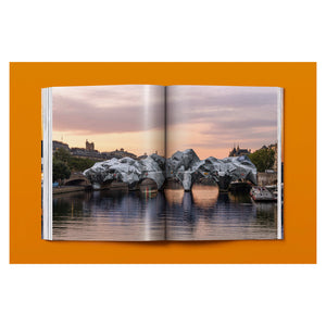 JR. La Caverne du Pont Neuf (French, English)