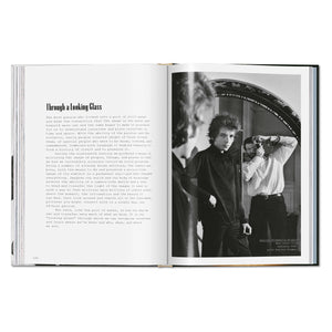 Daniel Kramer. Bob Dylan. A Year and a Day (English)