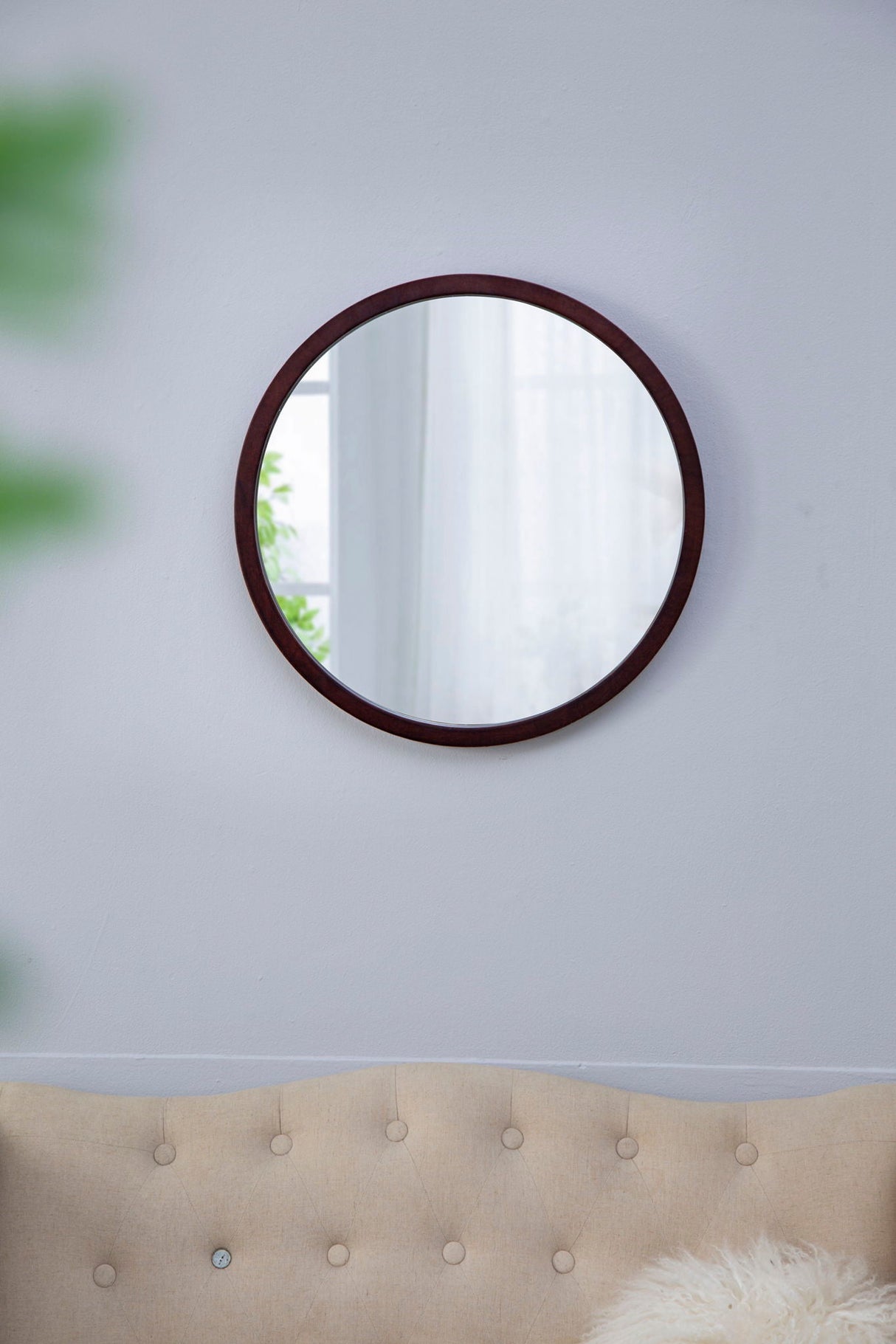 Circle Wall Mirror With Wooden Frame for Living Room