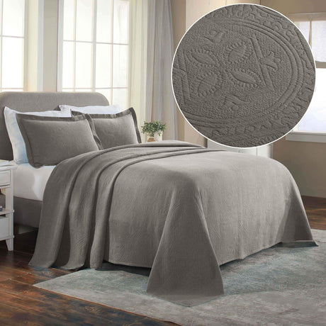 Celtic Circle Cotton Jacquard Matelasse Bedspread Set - Bedspread by Superior Brand