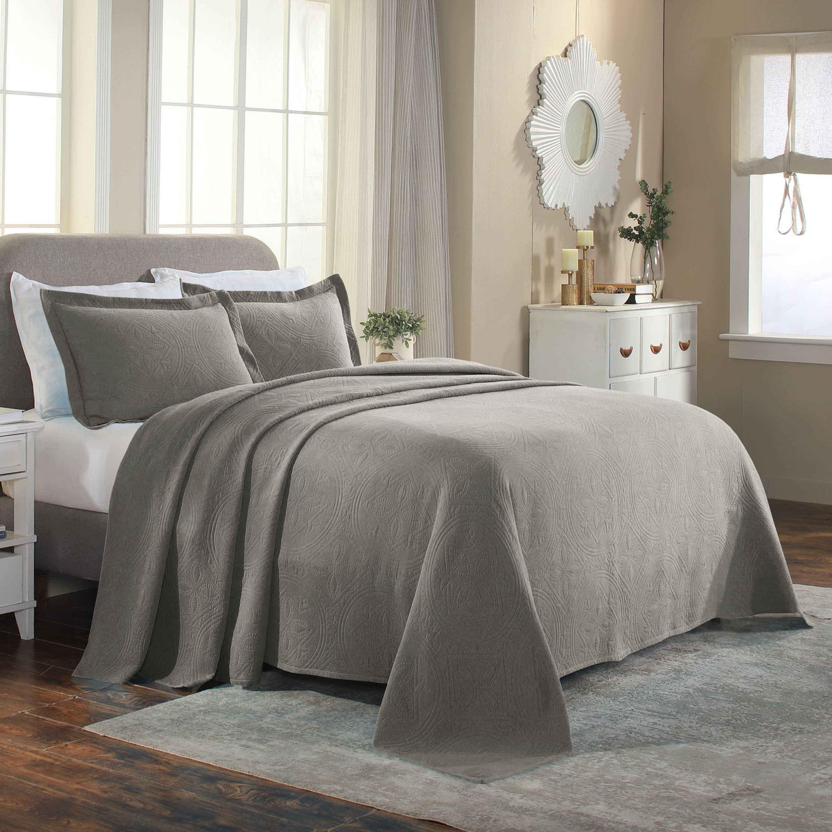 Celtic Circle Cotton Jacquard Matelasse Bedspread Set - Bedspread by Superior Brand