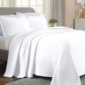 Celtic Circle Cotton Jacquard Matelasse Bedspread Set - Bedspread by Superior Brand