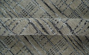 Checkered 8x10 Hand Made Black and Beige Blended Wool Area Rug