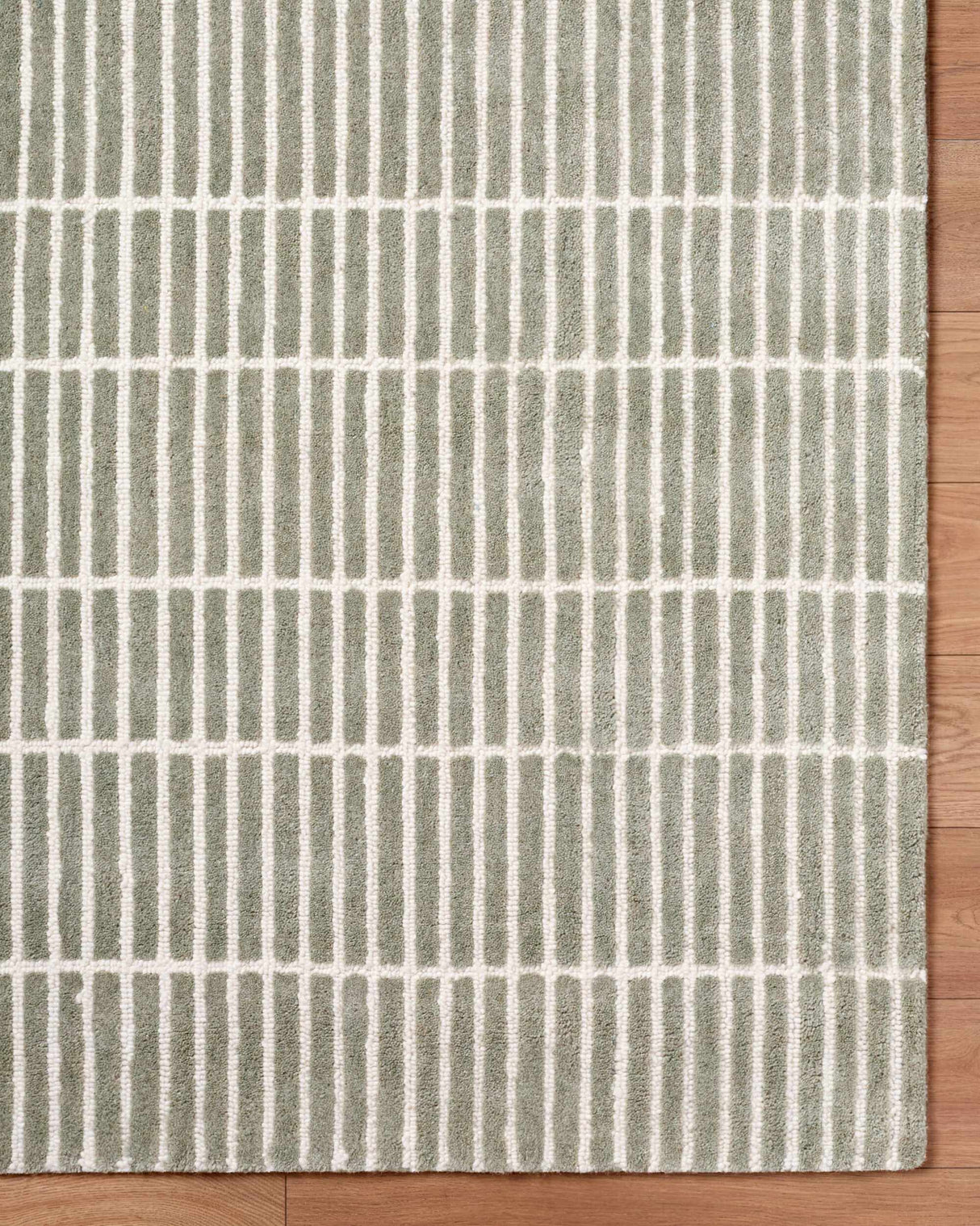 Finial Olive Wool Area Rug