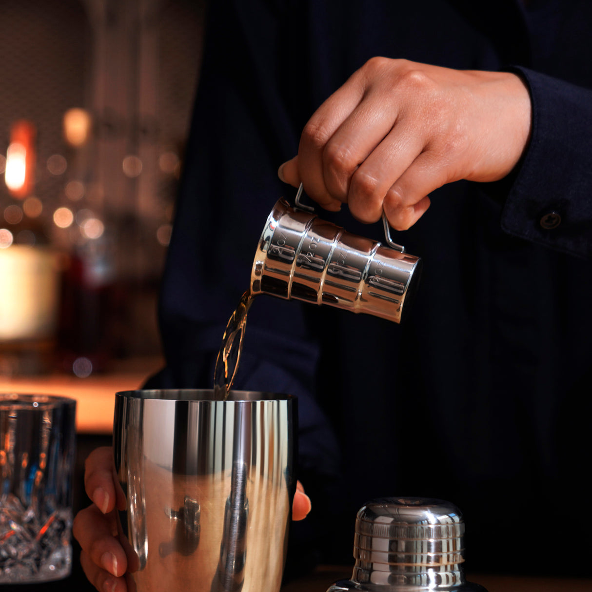 Harrison stepped jigger in silver viski®