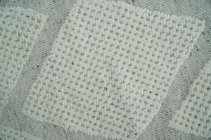 Contemporary 8x10 Ivory and Silver Traditional Geometrical Pattern Hand Knotted Wool Area Rug