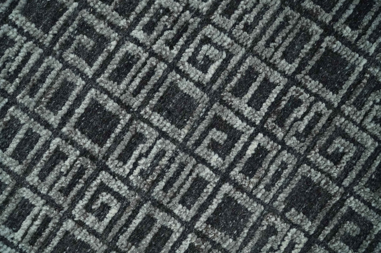Contemporary Hand carved 8x10 Silver and Charcoal Traditional Geometrical Pattern Hand Knotted Wool Area Rug