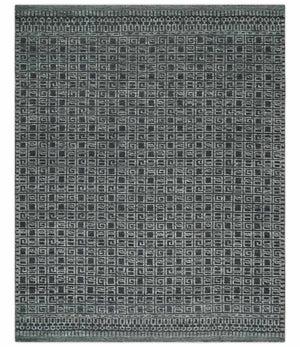 Contemporary Hand carved 8x10 Silver and Charcoal Traditional Geometrical Pattern Hand Knotted Wool Area Rug
