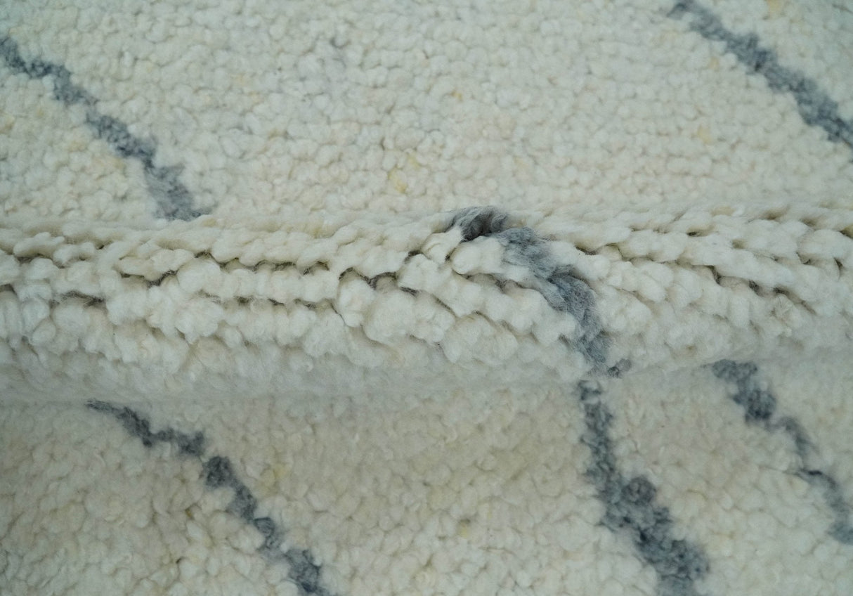 Contemporary Ivory and Gray 8.5x10.2 Stripes Pattern Hand knotted wool area rug