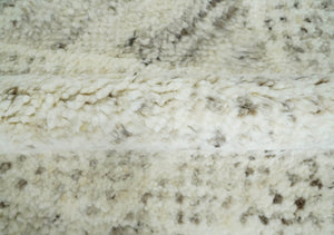Contemporary Woolen Ivory and Brown 8.4x10.5 hand knotted Geometrical Area rug