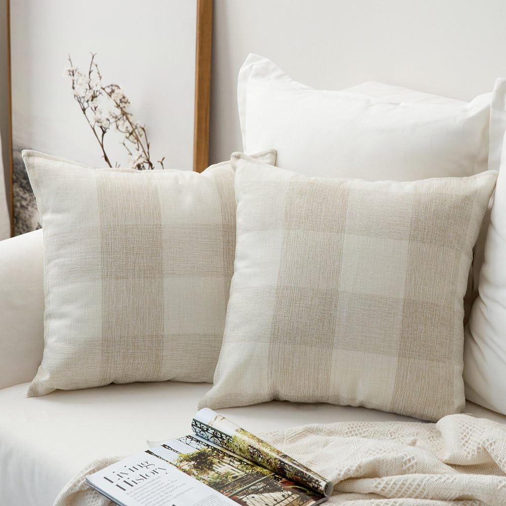 Set of 2 buffalo-check throw pillows size 18"x18" with 450g inserts of each