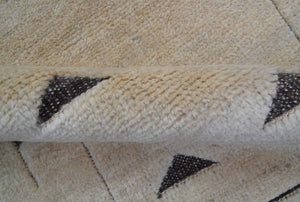 Custom Made Contemporary Design Black And Beige Hand knotted wool Area Rug