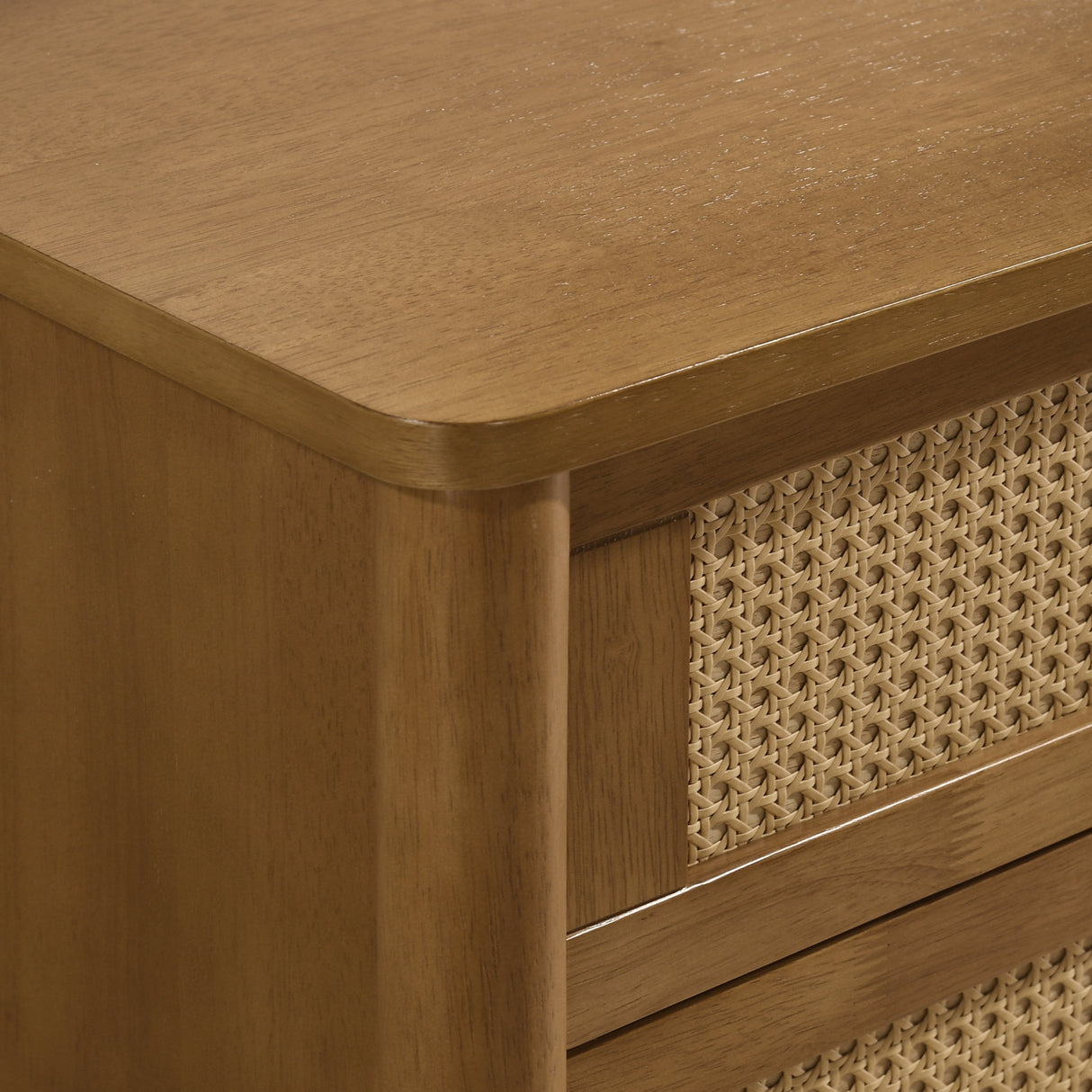 Vichy 4-Piece Rubberwood Queen Bedroom Set