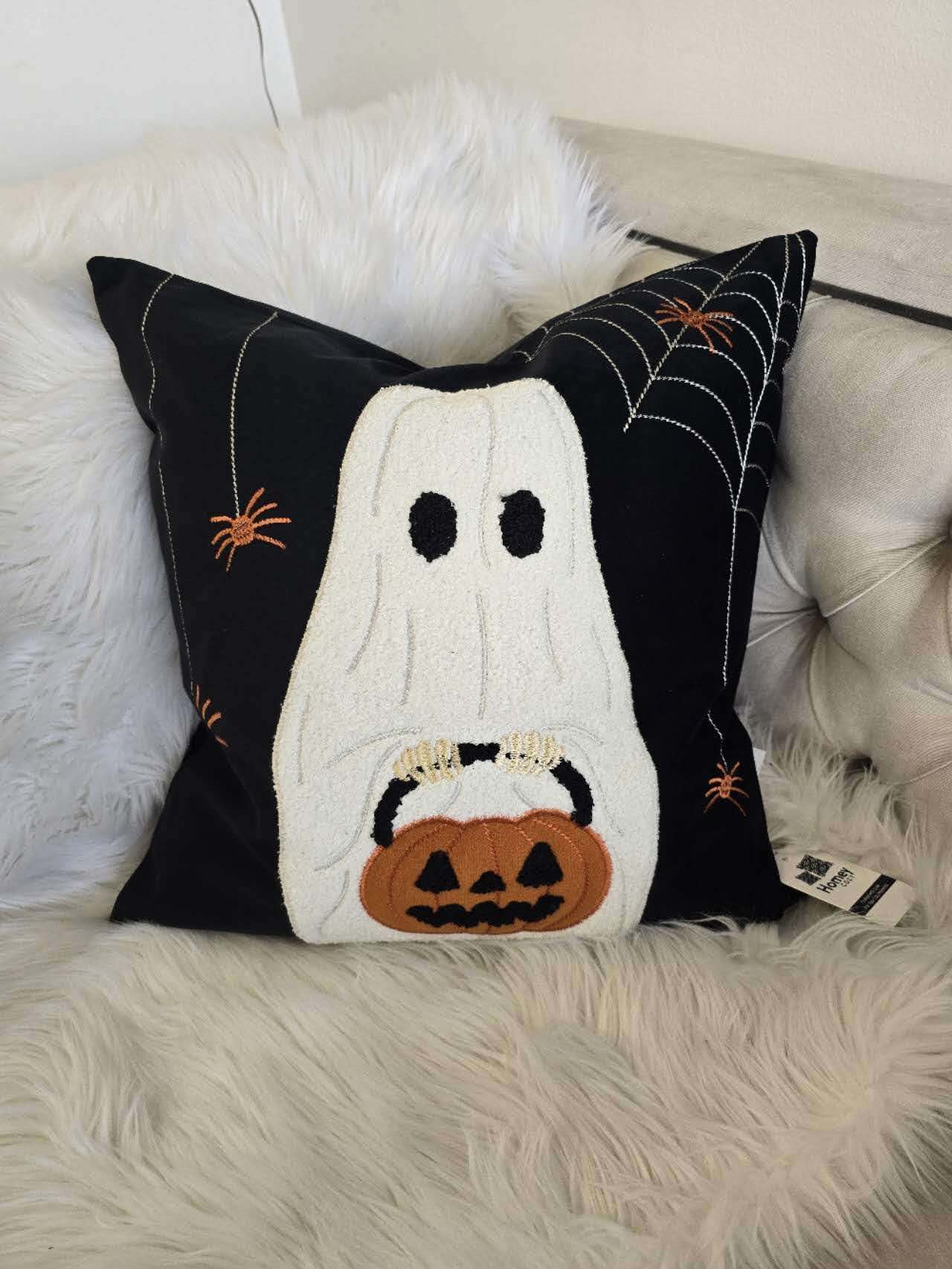 Halloween Ghost With Pumpkin Bucket Throw Pillow – Tuesday Morning
