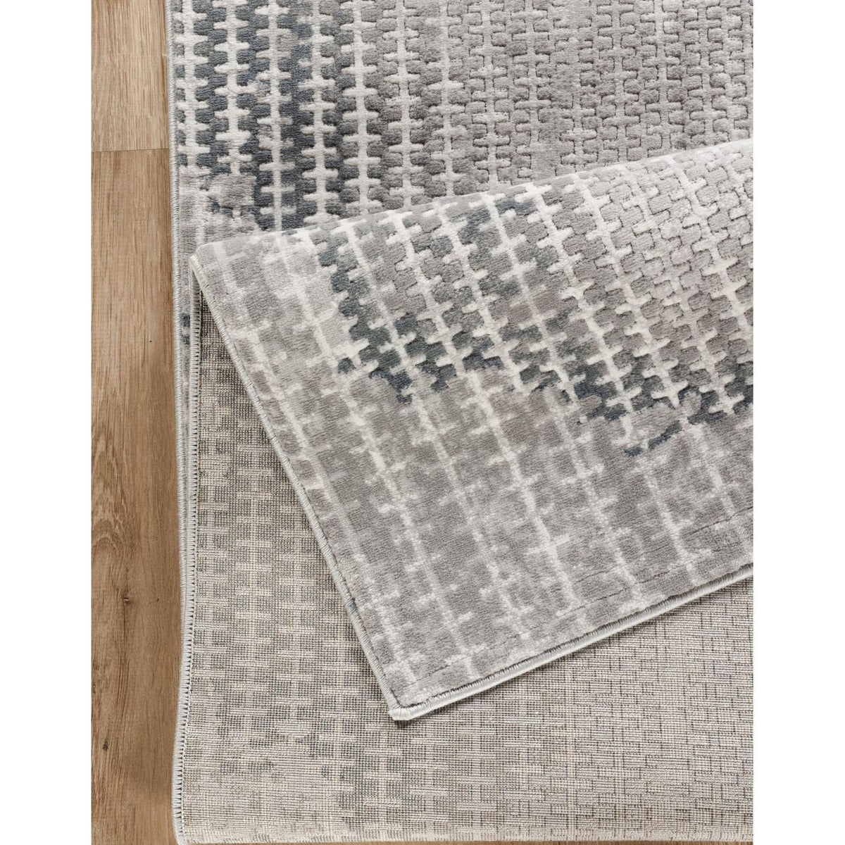 Geometric 3D Effect Area Rug with Ultra-Soft Pile – Ivory / Gray