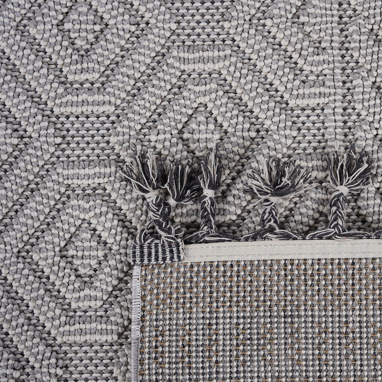 NAAR Guros Collection Geometric Indoor/Outdoor Area Rug