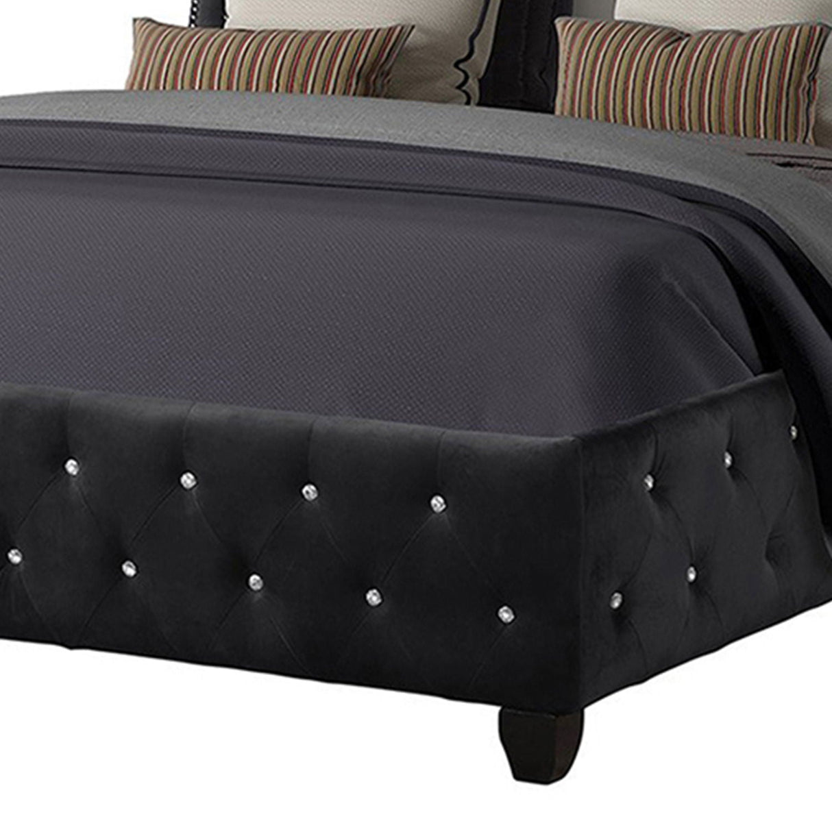 Sophia - Crystal Tufted Upholstered Bed