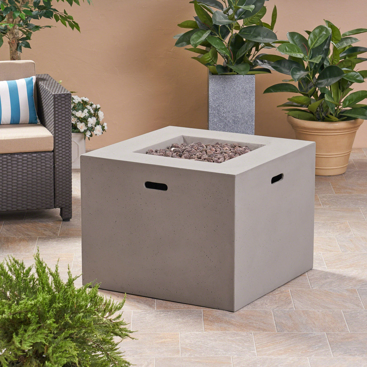 AIDAN 31' Square Fire Pit 40,000 BTU Light Grey Magnesium Oxide 31.25'