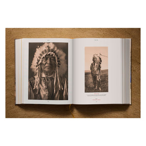 Edward S. Curtis. The North American Indian. The Complete Portfolios (German, French, English)