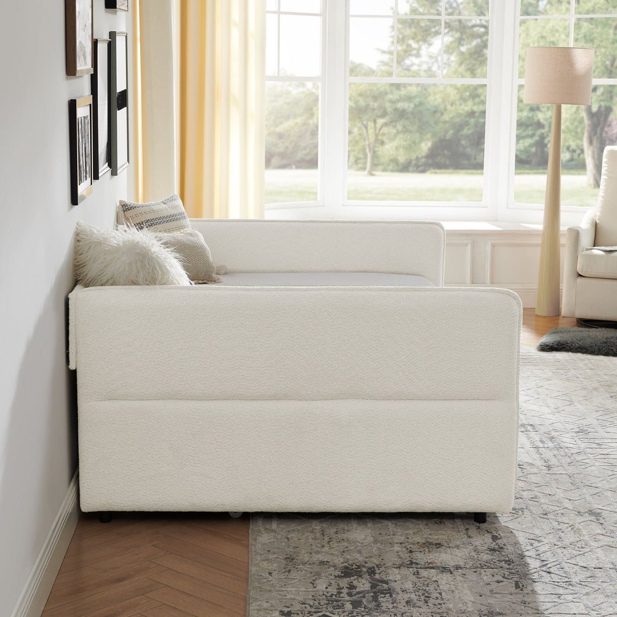 Upholstered Daybed With Pop Up Trundle