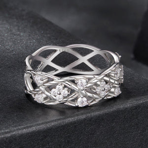 925 Sterling Silver 0.14 Carat Moissanite Ring in Size 8 for Women