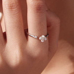 925 Sterling Silver White Gold Plated Ring with Nacre and CZ for Women